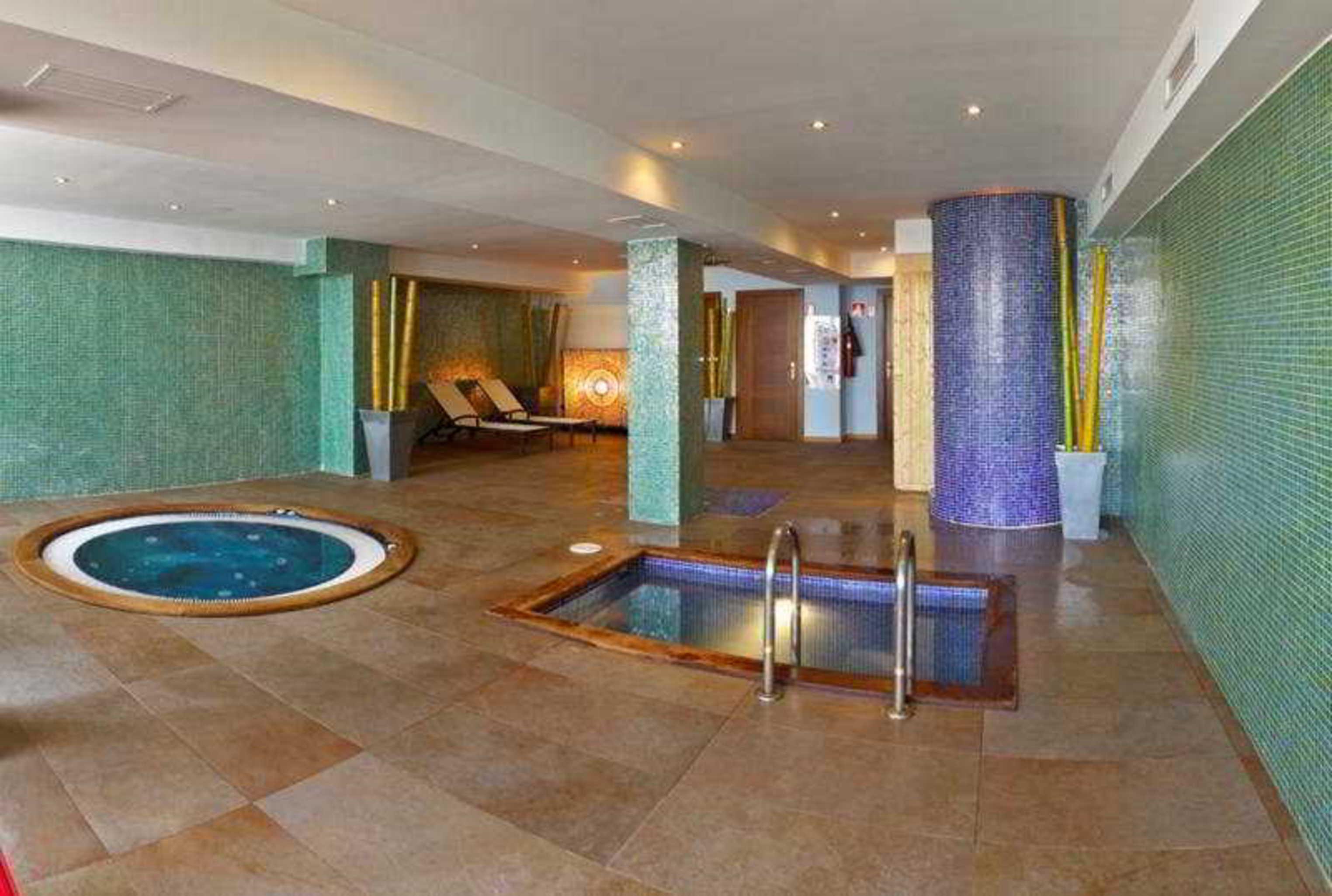 Hotel Spa Flamboyan - Caribe Магалуф Зручності фото